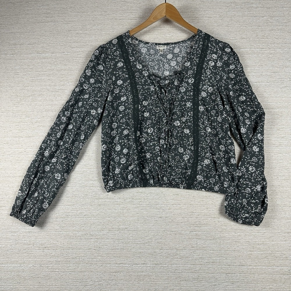 Self E Sage Peasant Lace-up V-Neck Blouse Top Shirt Medium Boho Crochet Accents